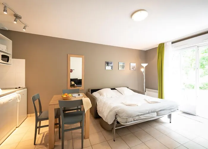 Vakantiepark Terres De France - Le Domaine Du Golf 3*