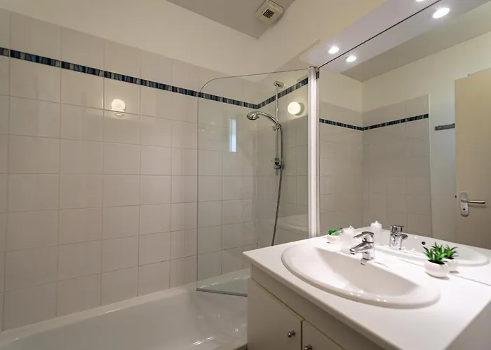 Vakantiepark Terres De France - Le Domaine Du Golf