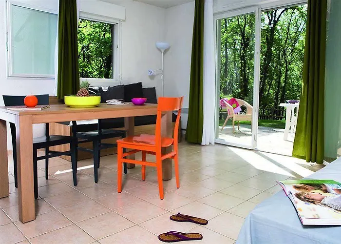 Terres De France - Le Domaine Du Golf Vakantiepark Saumur